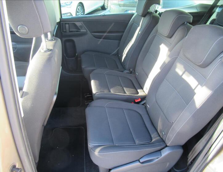 Seat Alhambra 11