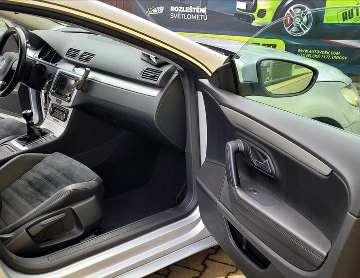 Volkswagen Passat CC 26