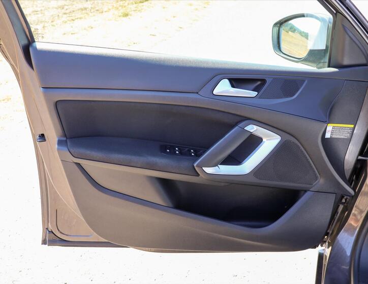 Peugeot 308 11