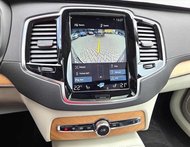 Volvo XC90 18