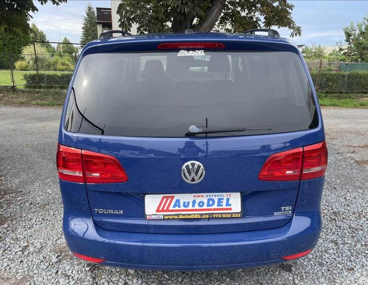 Volkswagen Touran 6