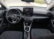 Toyota Yaris 16
