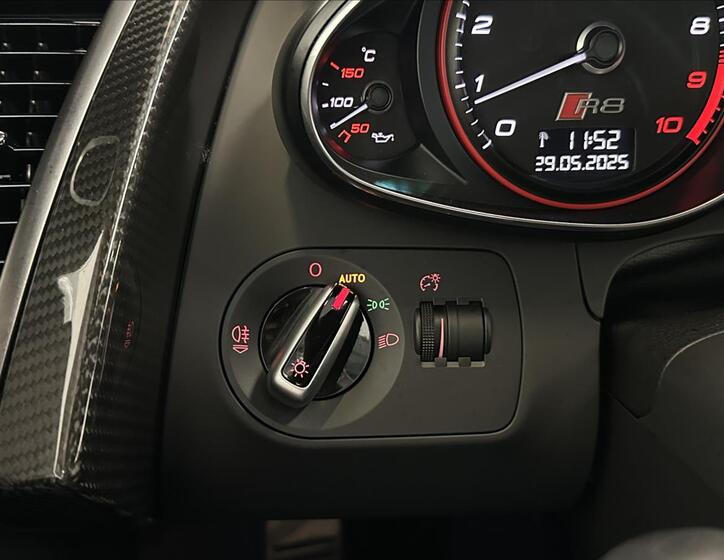 Audi R8 17