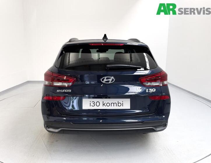 Hyundai i30 4