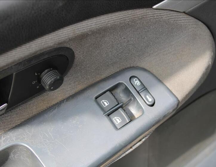 Ford Galaxy 10