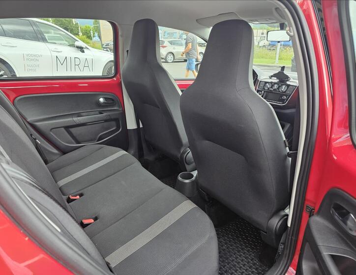 Volkswagen up! 11