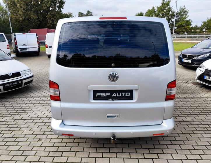 Volkswagen Caravelle 8