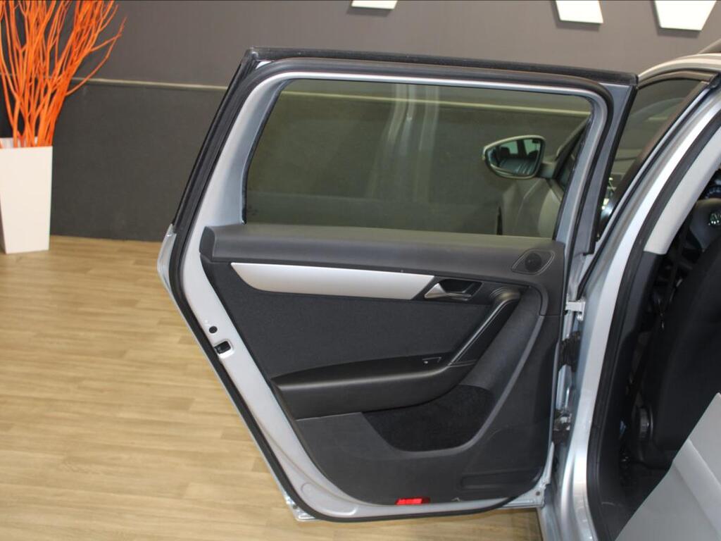 Volkswagen Passat 15