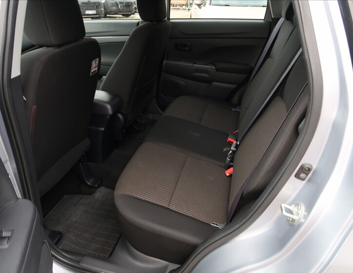 Mitsubishi ASX 9