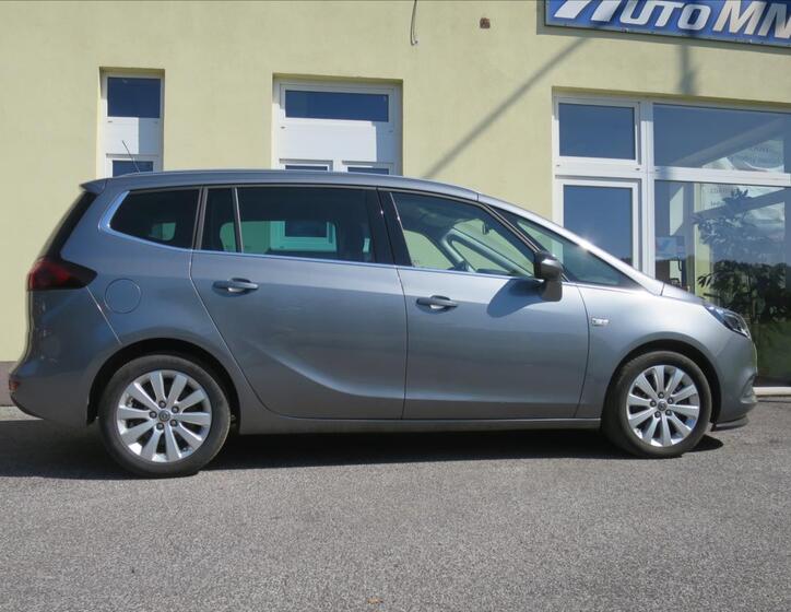 Opel Zafira 2