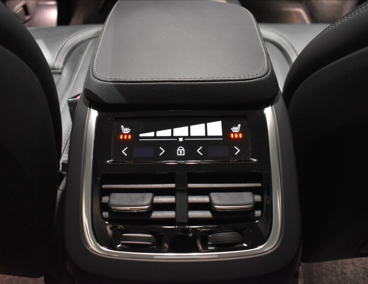 Volvo XC90 19