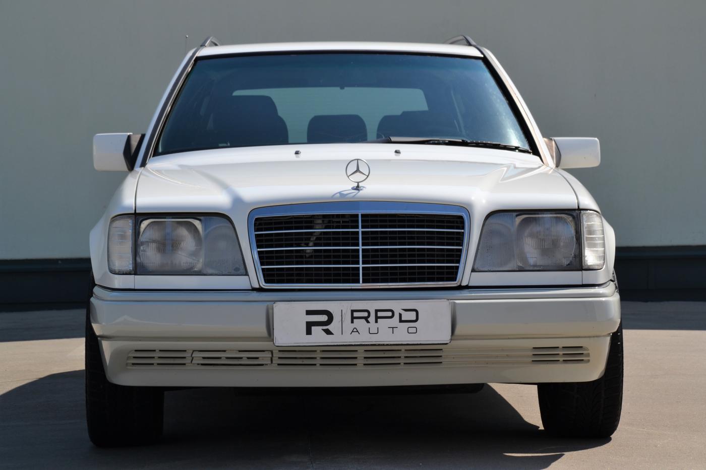 Mercedes-Benz 124