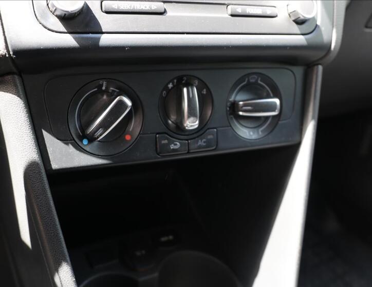 Volkswagen Polo 37