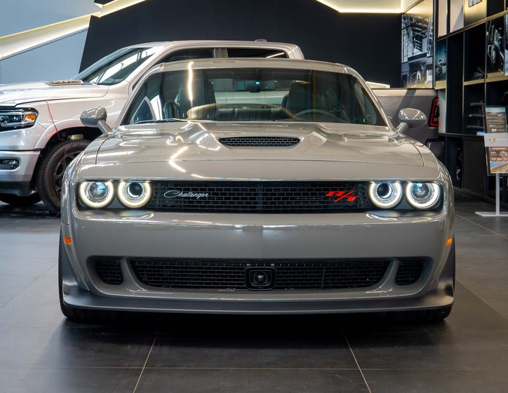 Dodge Challenger 11