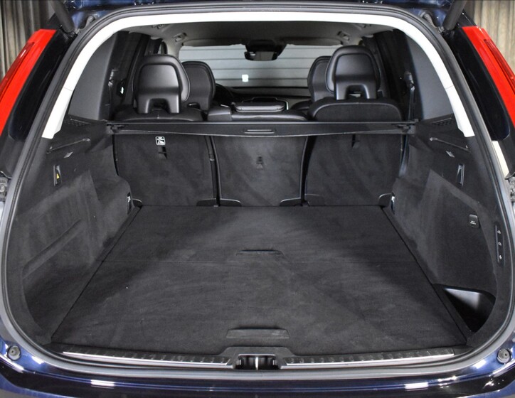 Volvo XC90 10