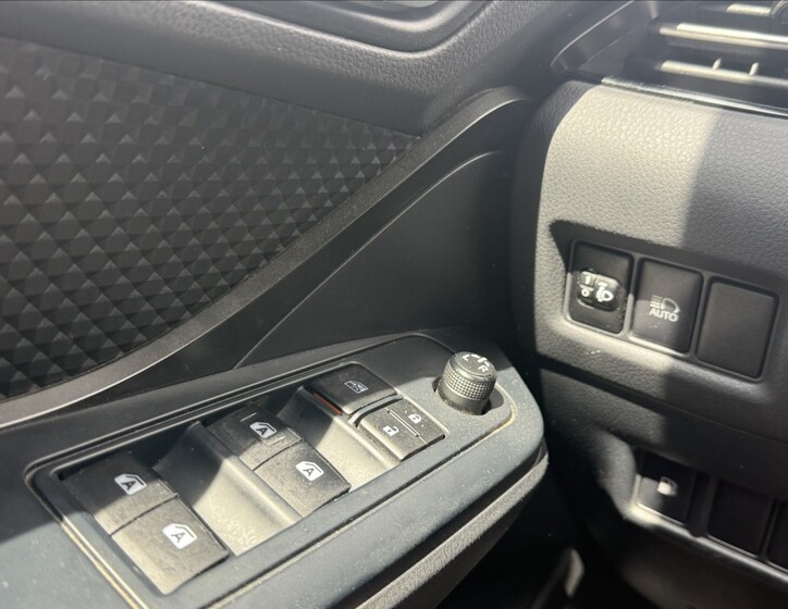 Toyota C-HR 13