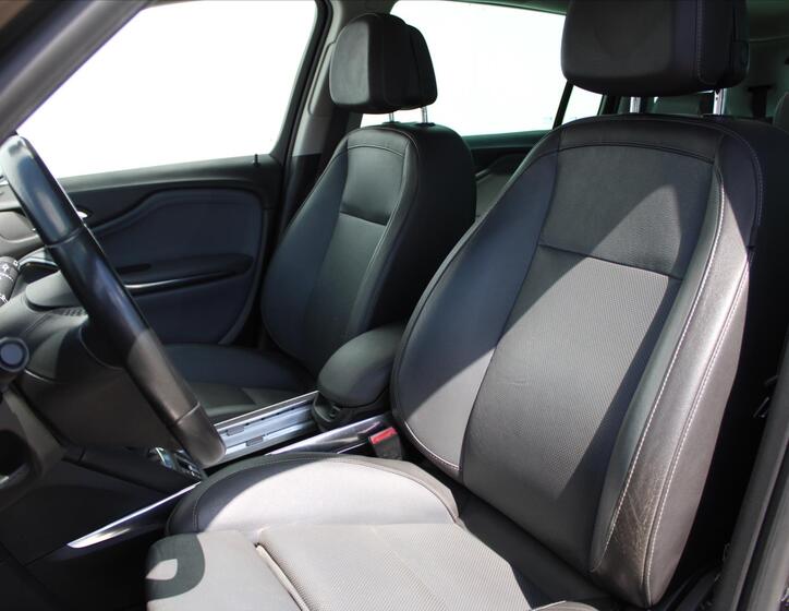 Opel Zafira 10