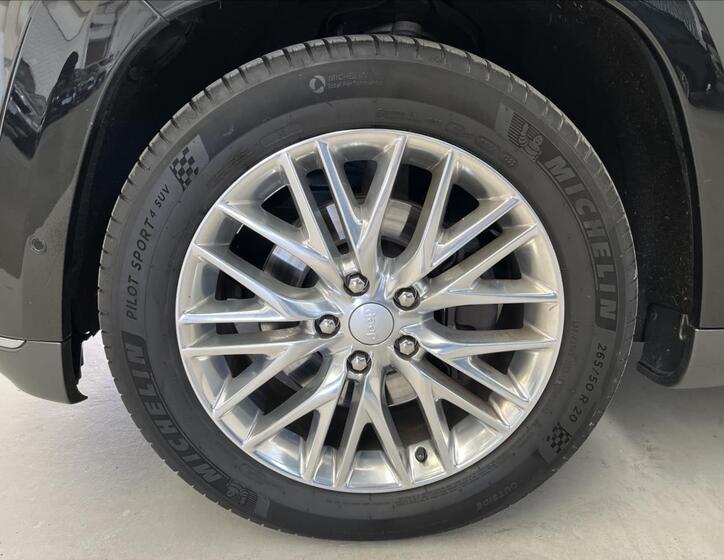 Jeep Grand Cherokee 33