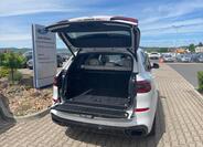BMW X5 8