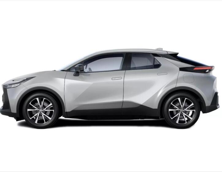 Toyota C-HR 2