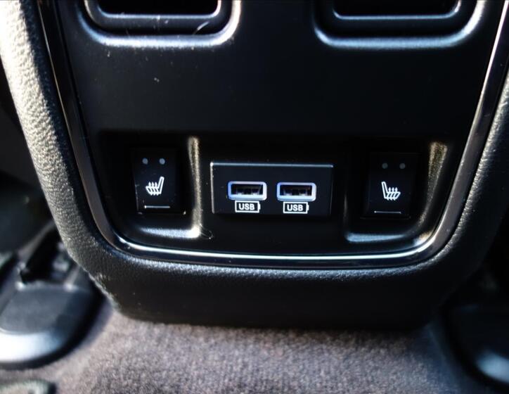 Jeep Grand Cherokee 24