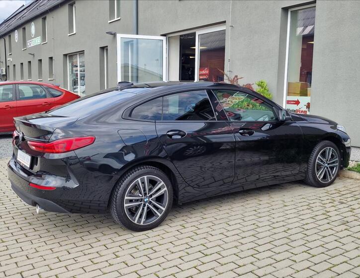 BMW Řada 2 11