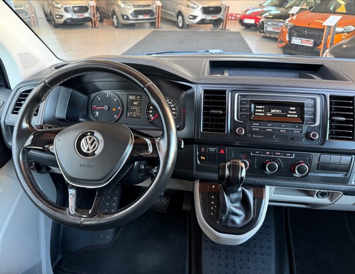 Volkswagen Caravelle 14