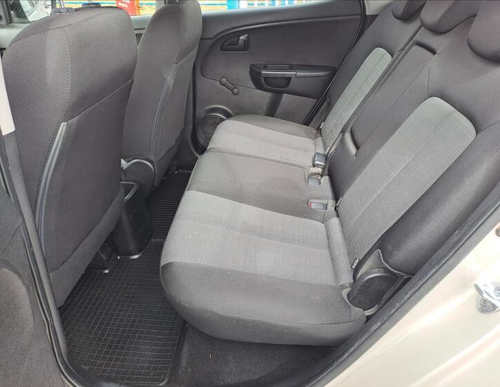 KIA Venga 6