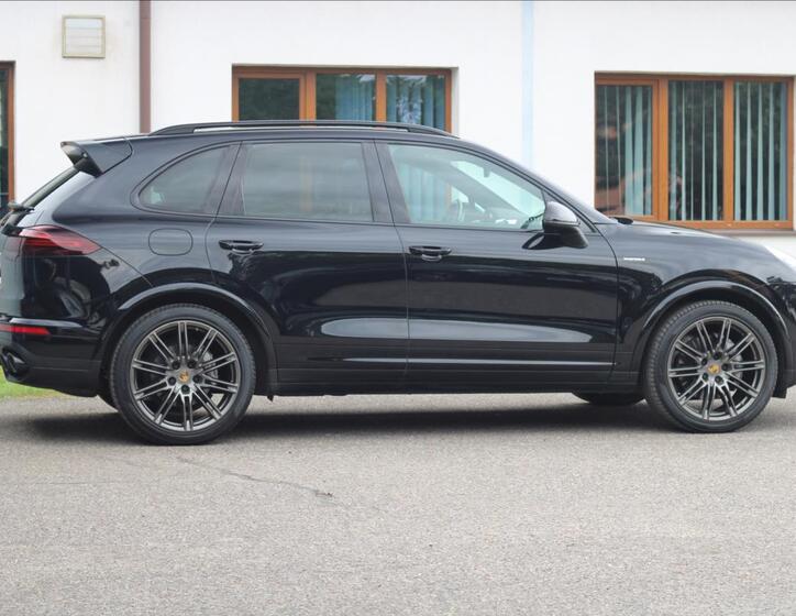 Porsche Cayenne 3