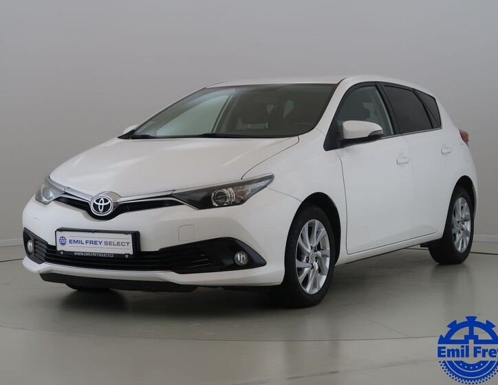 Toyota Auris 1