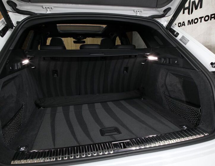 Audi e-tron 48