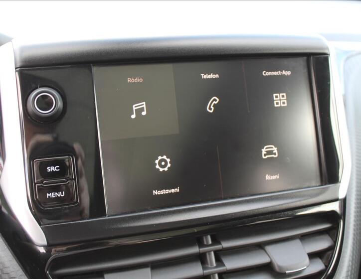 Peugeot 2008 13