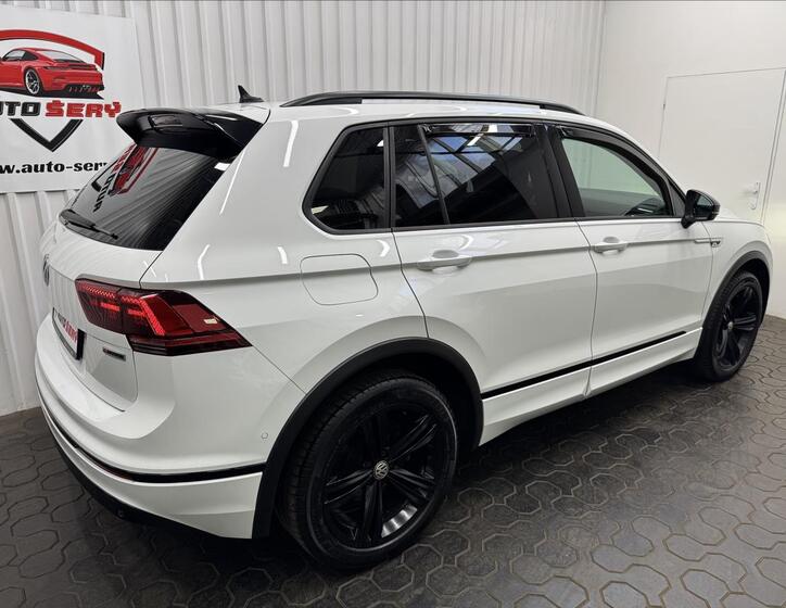 Volkswagen Tiguan 8