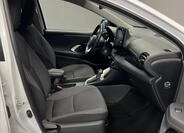 Toyota Yaris 9