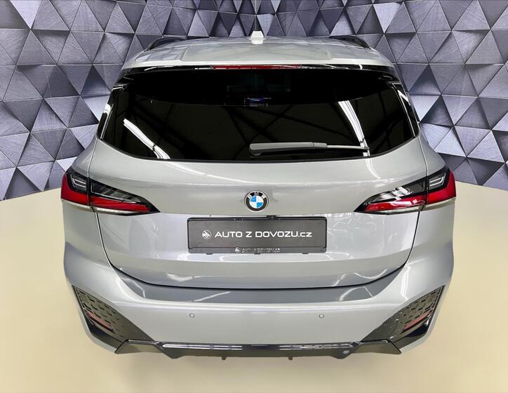 BMW Řada 2 6