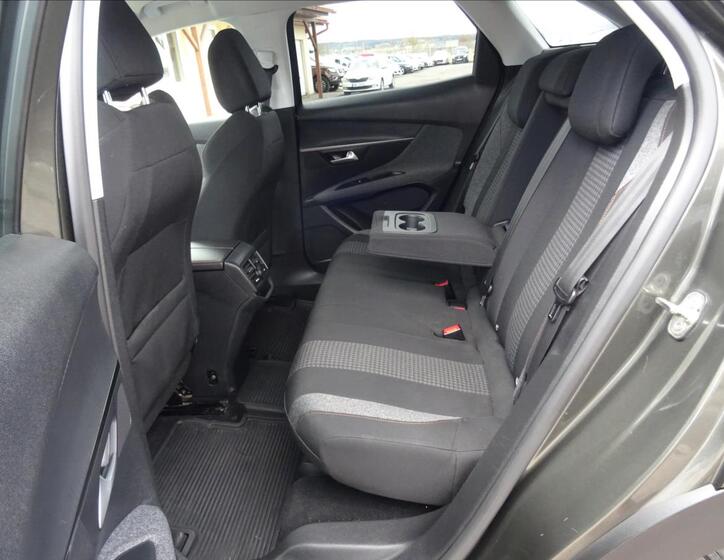 Peugeot 3008 24