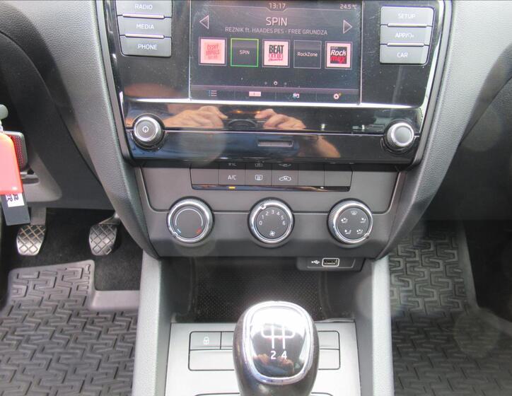 Škoda Octavia 15