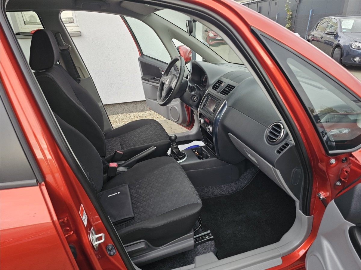 Suzuki SX4