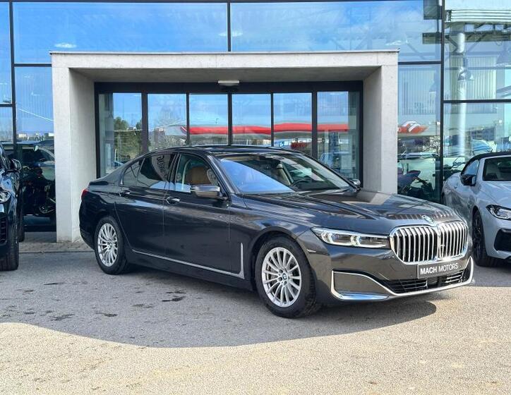 BMW Řada 7 2