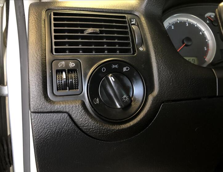Volkswagen Golf 20