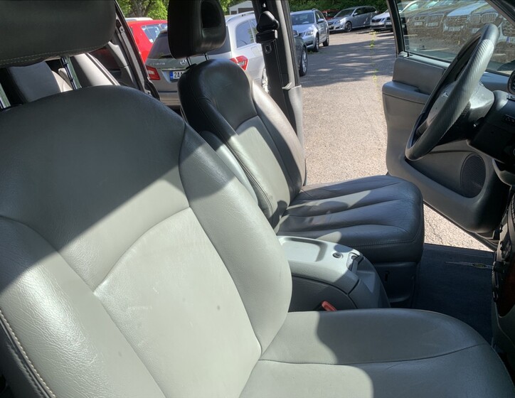 Chrysler Grand Voyager 14