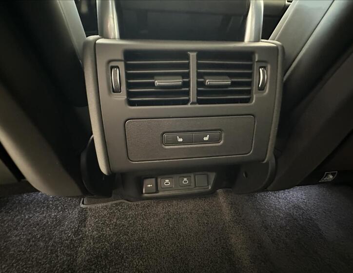 Land Rover Discovery 18