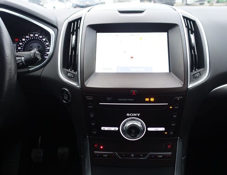 Ford S-MAX 14