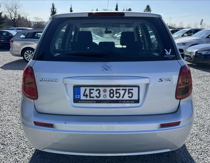 Suzuki SX4 6