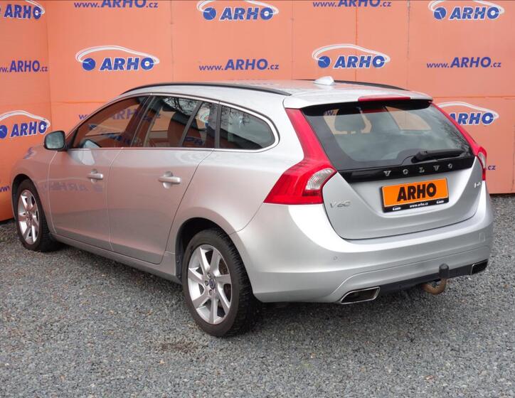 Volvo V60 5