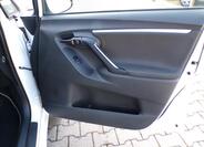 Toyota Verso 27