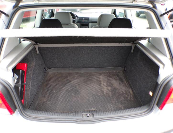 Volkswagen Golf 12
