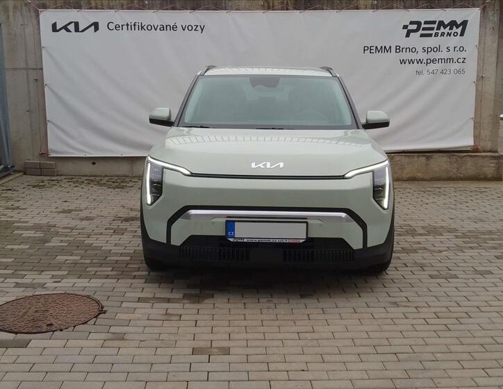 KIA EV3 4