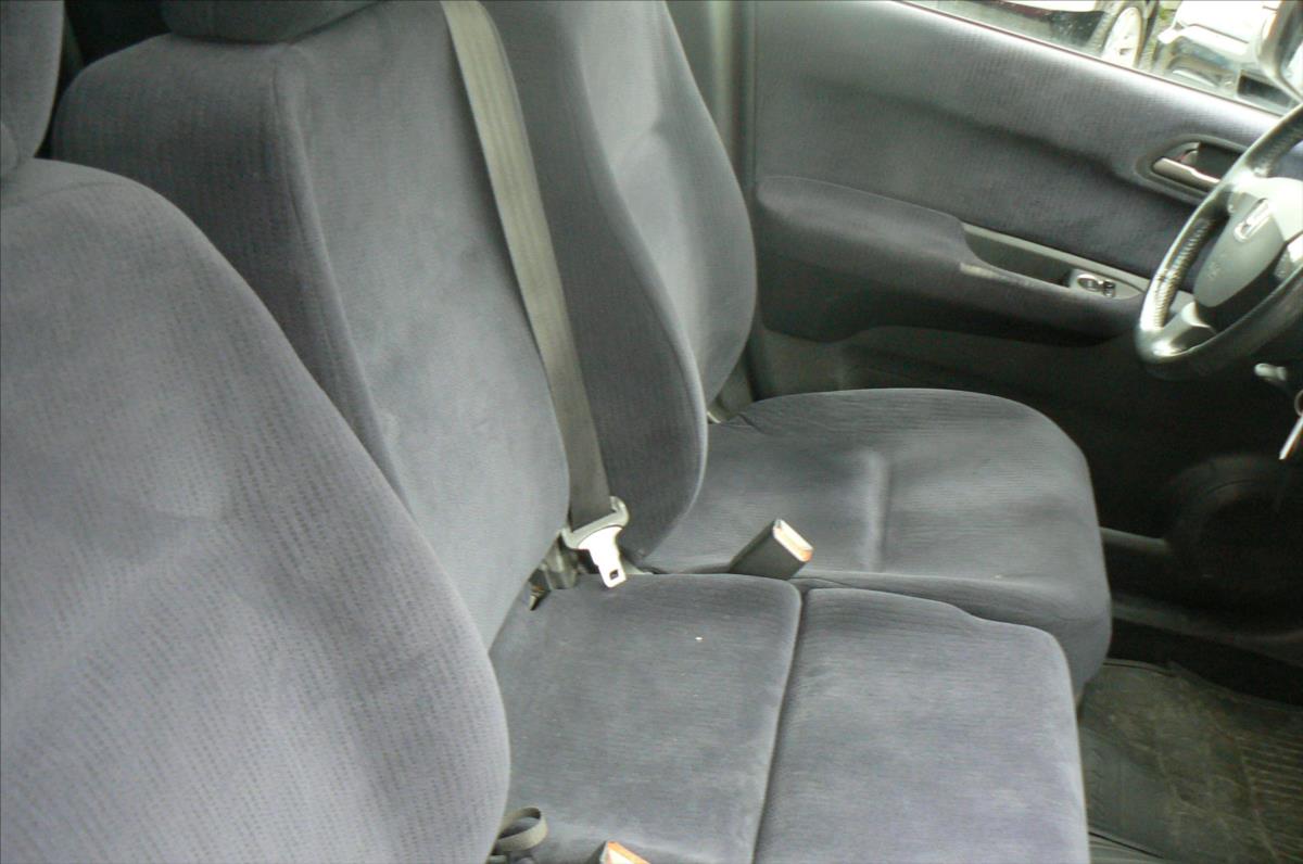 Honda FR-V