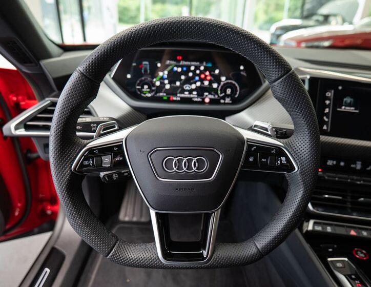 Audi e-tron 6